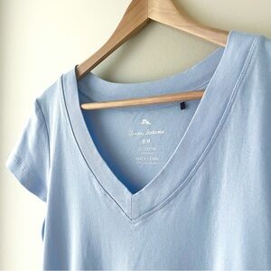 Tommy Bahama Sky Blue V-Neck Tee M